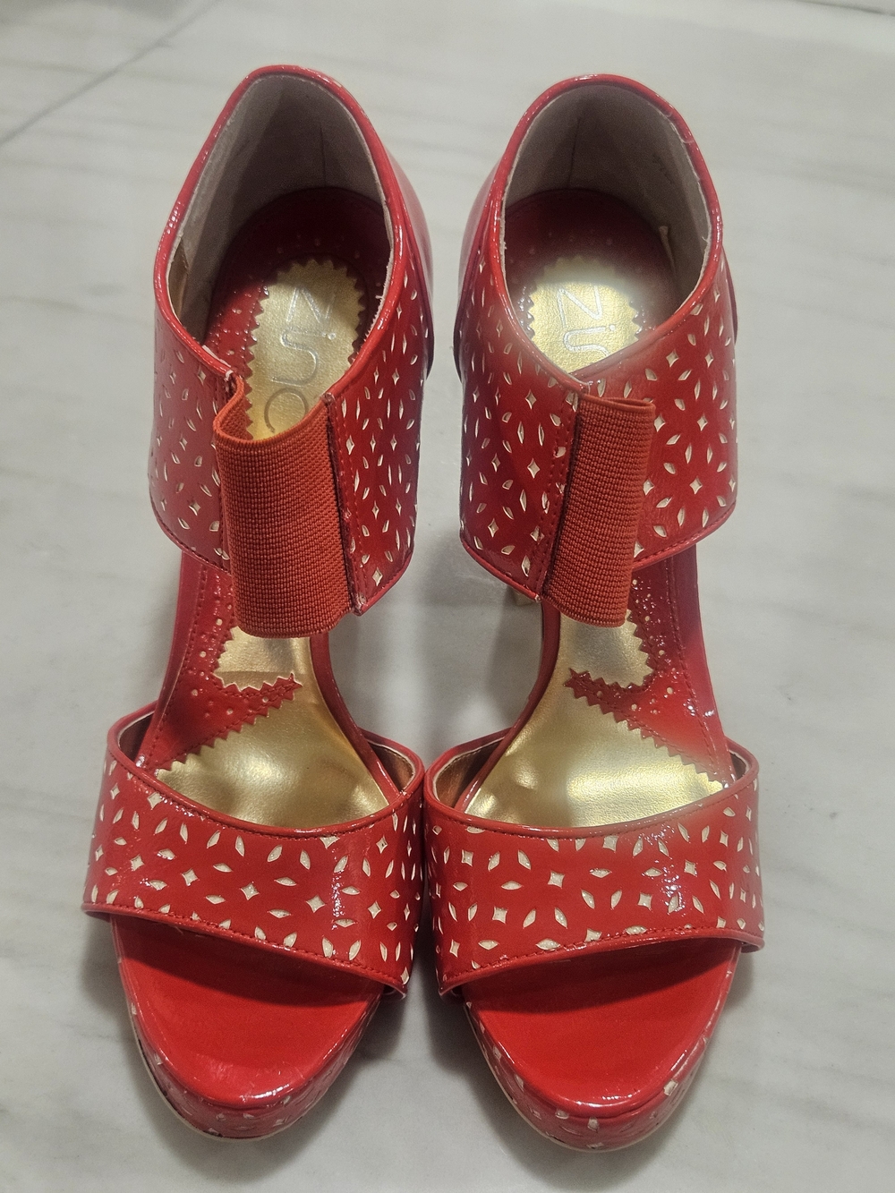 Zinc Red Laser Cut Diamond Cutout Chunky Block Heel Platform Sandals 7.5